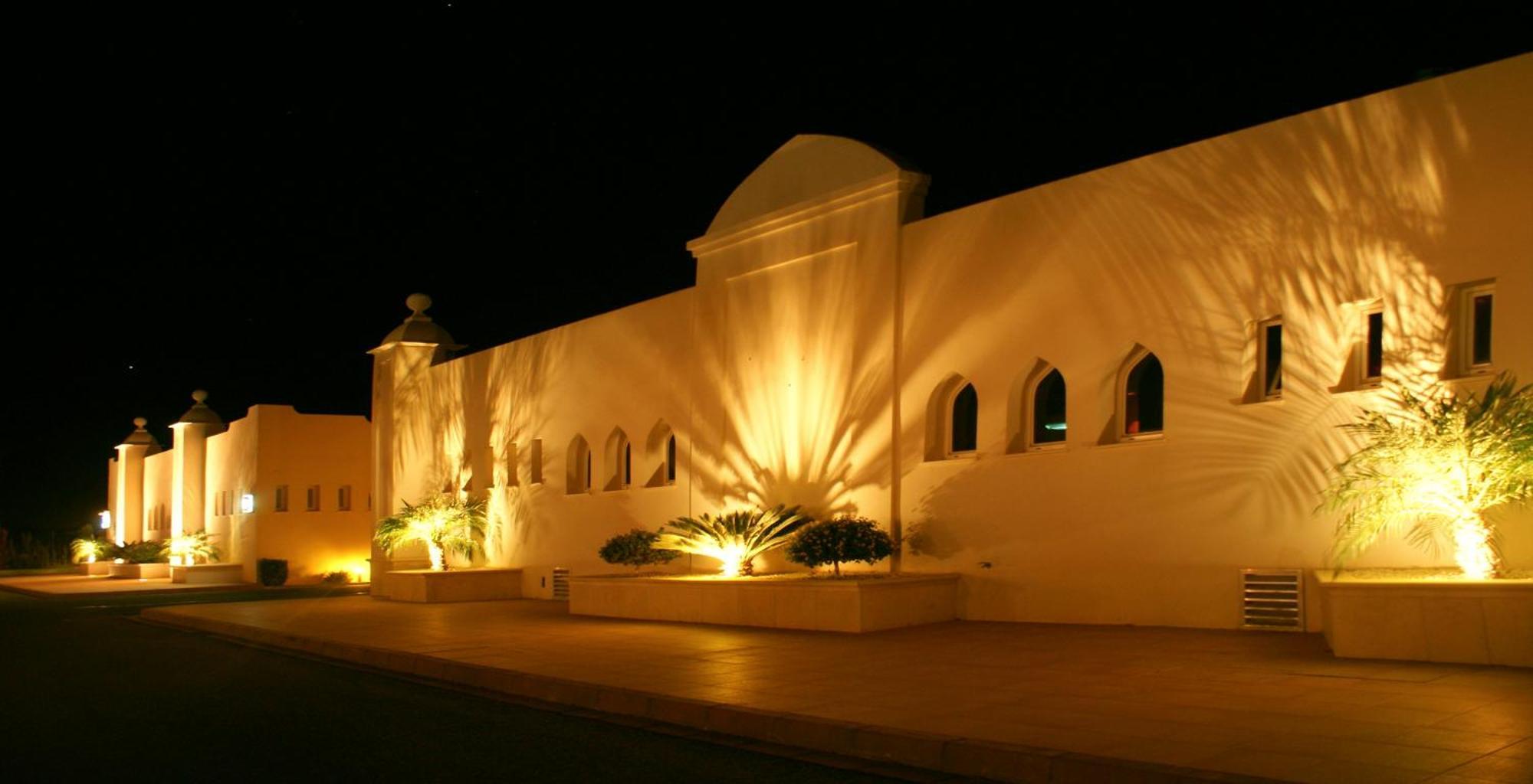 Alcalá de Guadaira Hotel Alkalat מראה חיצוני תמונה