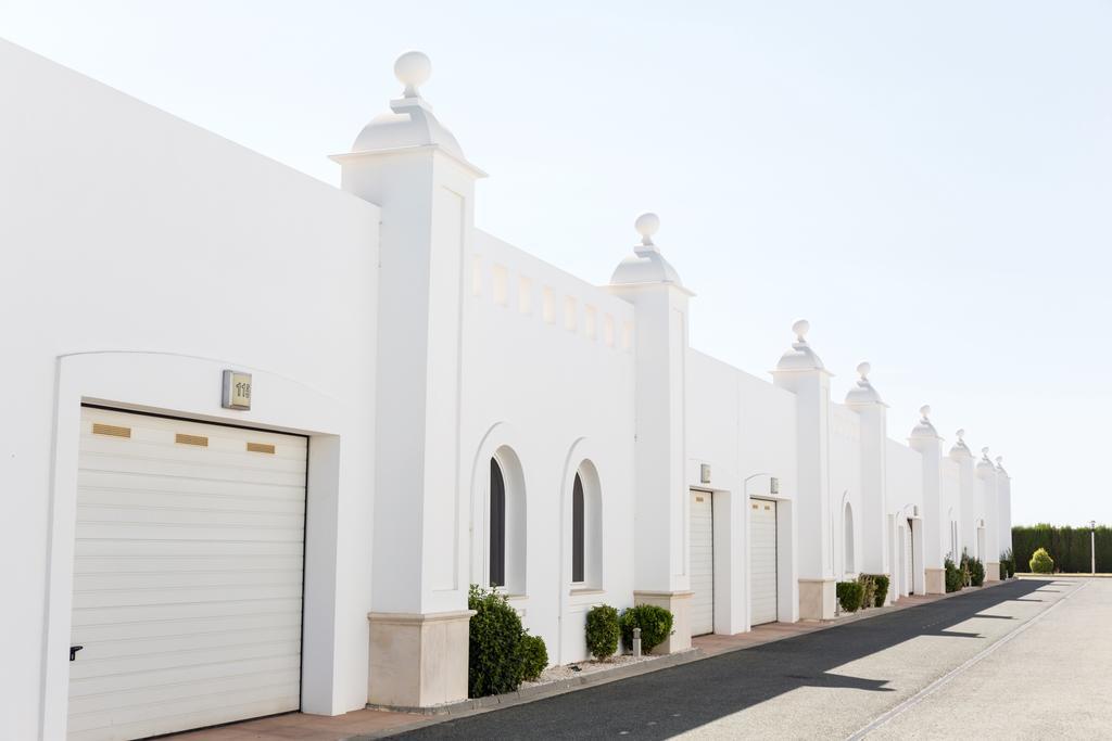 Alcalá de Guadaira Hotel Alkalat מראה חיצוני תמונה